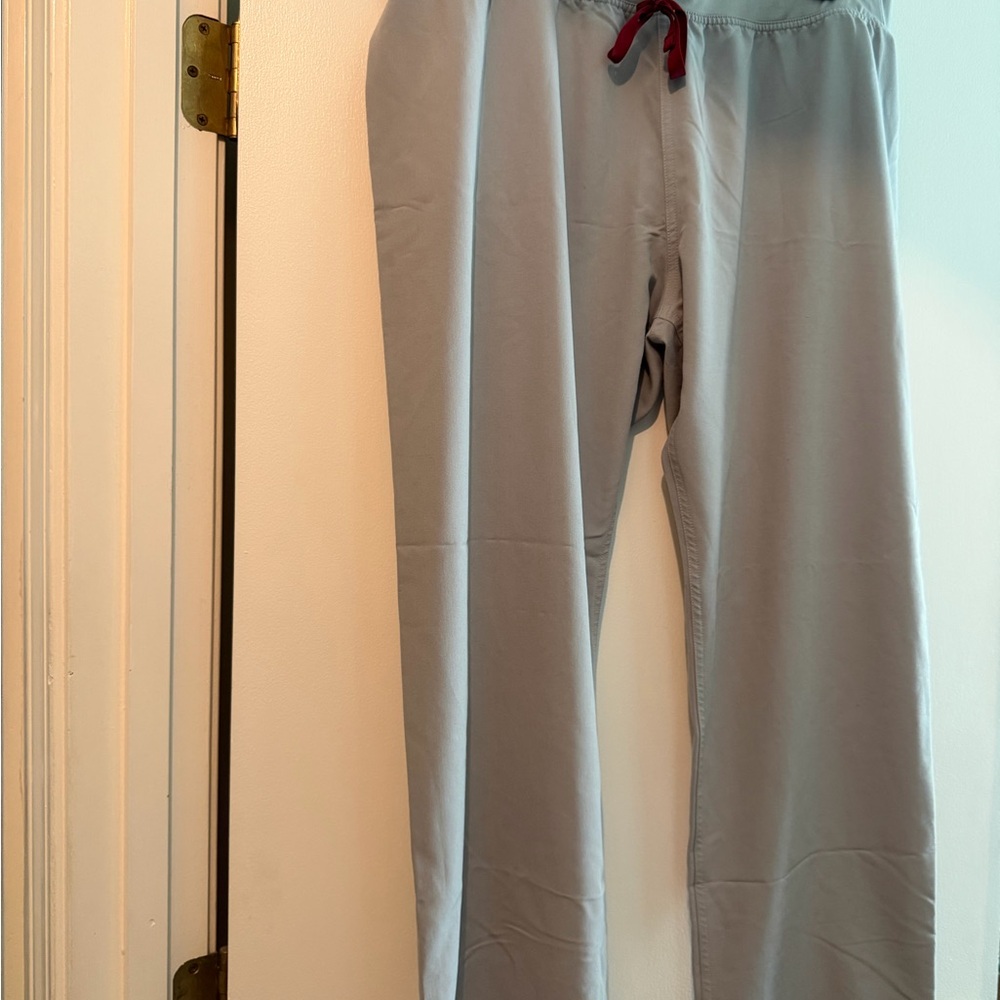 Women’s FIGS Livingston Scrub Pants in Cement